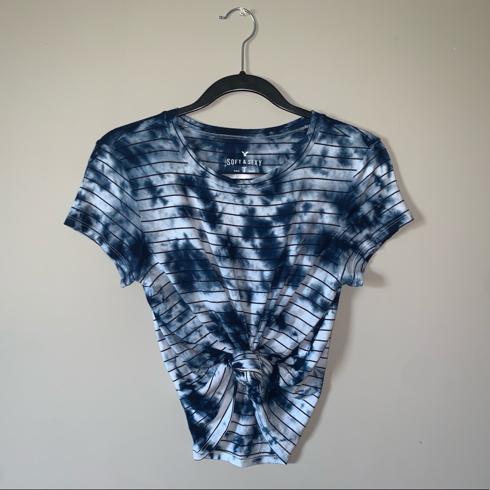 ✨SOLD✨American Eagle Soft & Sexy Tee - Size Medium